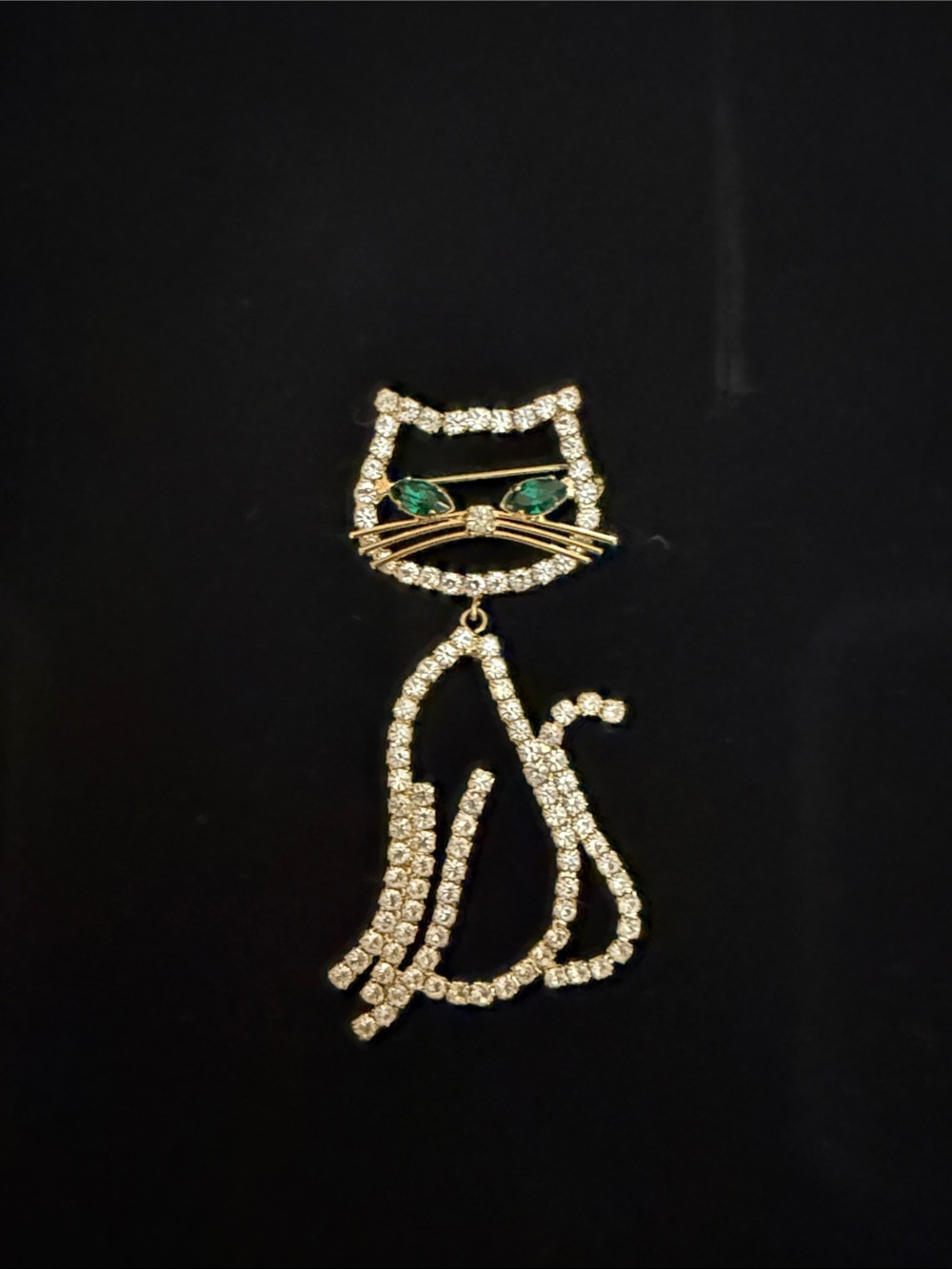Vintage Mid Century Rhinestone Articulated Green eyed Cat Brooch